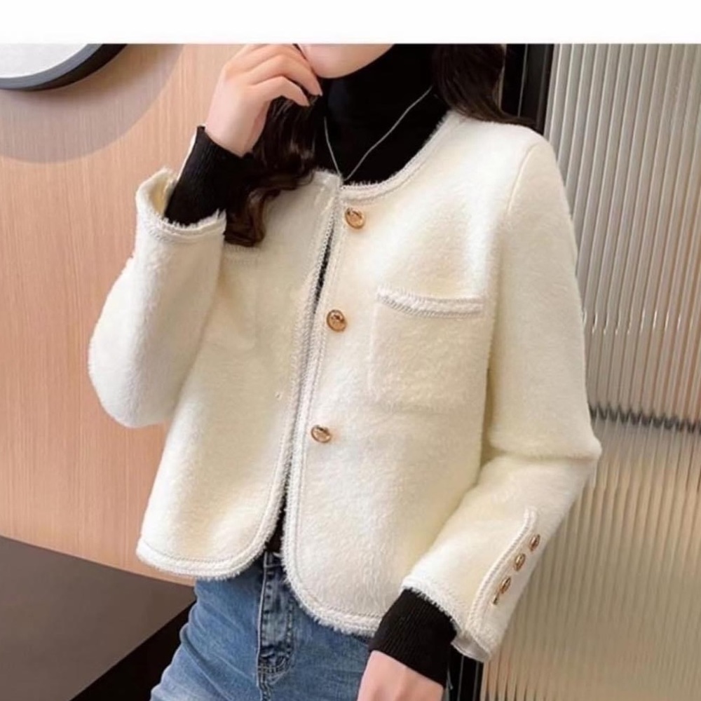 Chic & Cozy Luxe Faux Fur Jacket | Size 4